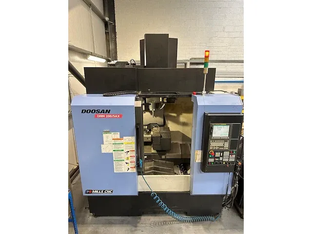 Doosan - dnm 200/ax - cnc bewerkingscentra - afbeelding 10 van  11