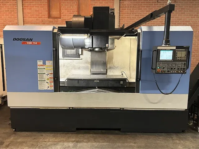 Doosan - dnm 750 - cnc bewerkingscentra - afbeelding 7 van  14