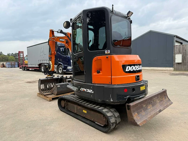 Doosan - dx32z - rupsgraafmachine - afbeelding 5 van  9