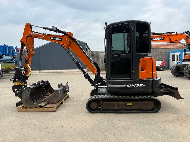 Doosan - dx32z - rupsgraafmachine - afbeelding 6 van  9