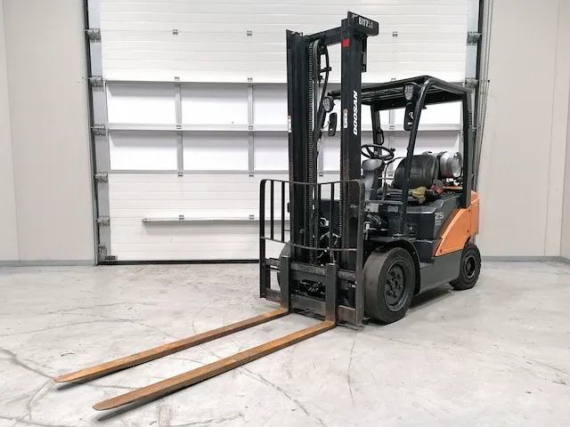 Doosan - g25p-7 - vorkheftruck - afbeelding 1 van  10