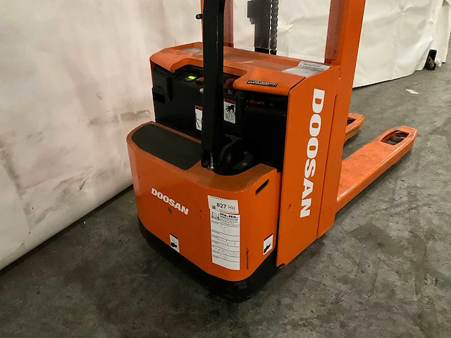 Doosan - ledd 12.5/18 - elektrische dubbeldek palletwagen - 2015 - afbeelding 9 van  12