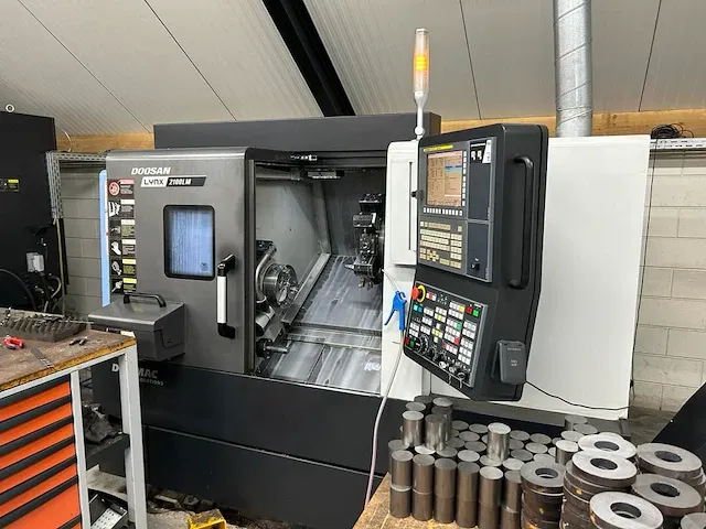 Doosan - lynx 2100lmb - cnc draaibank - afbeelding 7 van  14