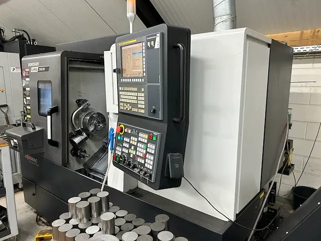 Doosan - lynx 2100lmb - cnc draaibank - afbeelding 8 van  14