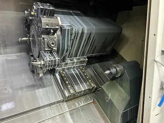 Doosan - lynx 2100lmb - cnc draaibank - afbeelding 13 van  14