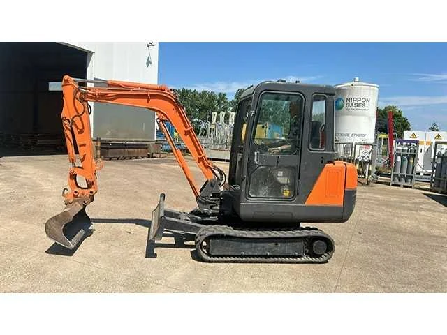 Doosan - midigraafmachine 3 ton - afbeelding 1 van  10