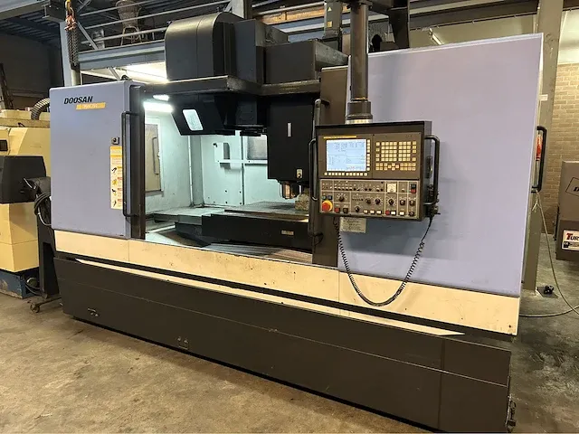 Doosan - mynx 750 - cnc bewerkingscentra - afbeelding 16 van  22