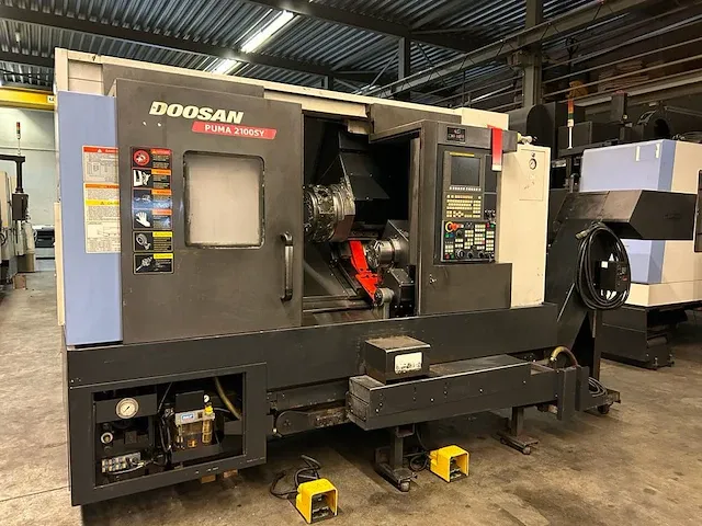 Doosan - puma 2100sy - cnc draaibank - afbeelding 1 van  23