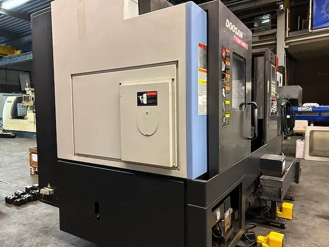 Doosan - puma 2100sy - cnc draaibank - afbeelding 19 van  23