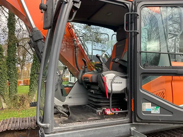 Doosan dx180 lc-5 rupsgraafmachine - afbeelding 26 van  39