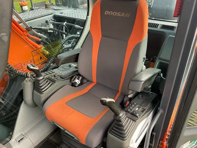 Doosan dx180 lc-5 rupsgraafmachine - afbeelding 27 van  39
