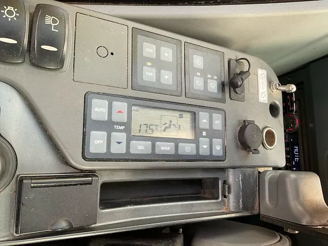 Doosan dx180 lc-5 rupsgraafmachine - afbeelding 29 van  39