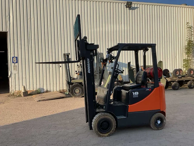 Doosan g18s-5 lp vorkheftruck - afbeelding 5 van  12