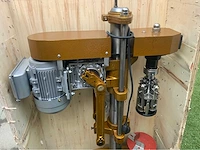 Dop seal apparaat met compressor, vulmachine en voorraad (3000 flesjes) - afbeelding 10 van  29