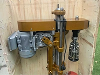 Dop seal apparaat met compressor, vulmachine en voorraad (3000 flesjes) - afbeelding 18 van  29