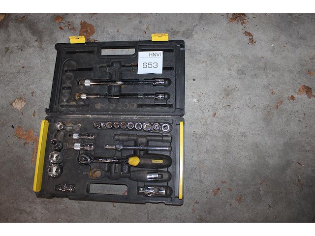 Doppenset, incompleet. - afbeelding 1 van  1