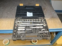 Dopsleutelset in koffer. - afbeelding 1 van  2