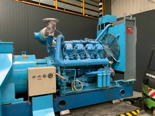 Dorman 8qt diesel stroomgenerator 400kva - afbeelding 12 van  14