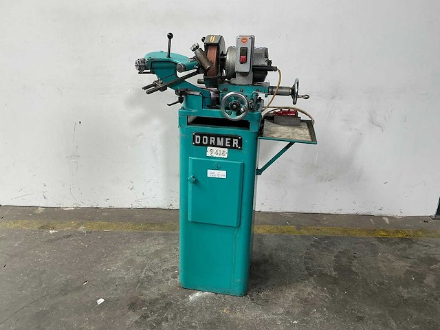 Dormer - model 108 - tool grinding machine - afbeelding 1 van  12