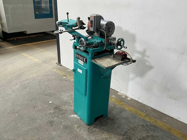 Dormer - model 108 - tool grinding machine - afbeelding 5 van  12