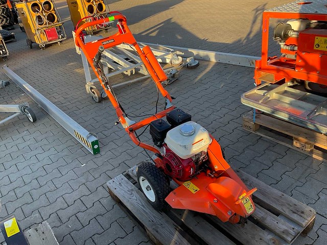 Dosko 200-6h boomstronkhakselaar - afbeelding 4 van  10