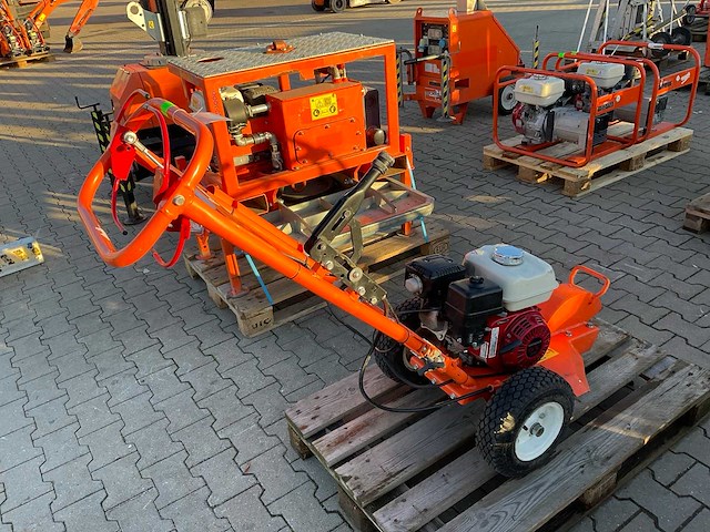 Dosko 200-6h boomstronkhakselaar - afbeelding 5 van  10