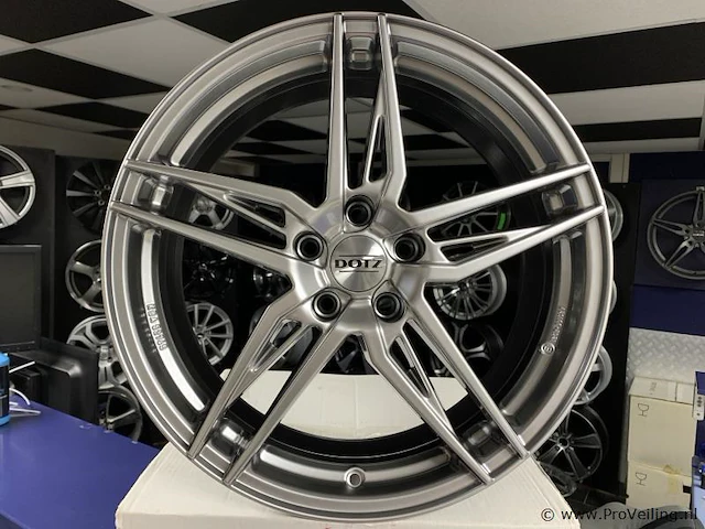 Dotz interlagos aluminium velgenset - 5x112 7.5j et51 - afbeelding 1 van  1