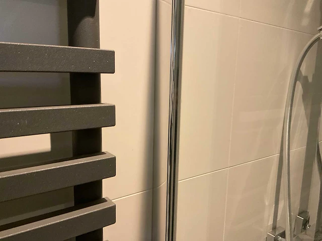 Douchewand - afbeelding 5 van  5