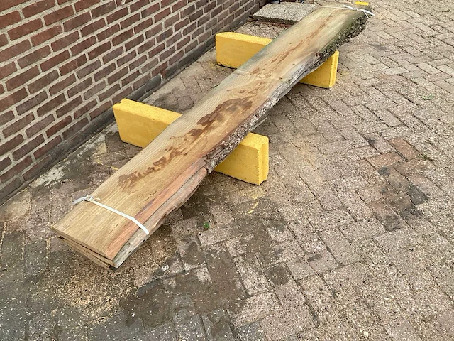 Douglas - 2019 gezaagd 130 x 430 x 3020 mm - schaaldeel (4x) - afbeelding 3 van  6