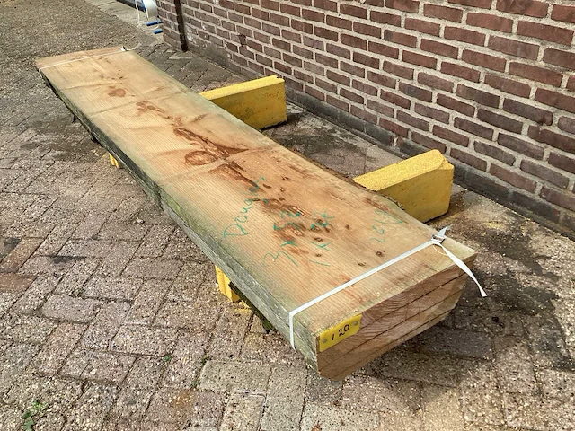 Douglas - 2019 gezaagd 290 x 500 x 1540 mm - schaaldeel (4x) - afbeelding 1 van  6