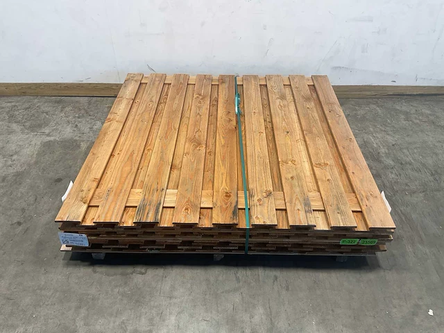 Douglas 19-planks tuinscherm 180x180 cm (5x) - afbeelding 1 van  4