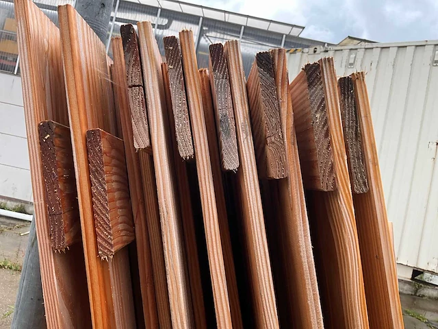 Douglas 19 planks tuinscherm (8x) - afbeelding 5 van  5