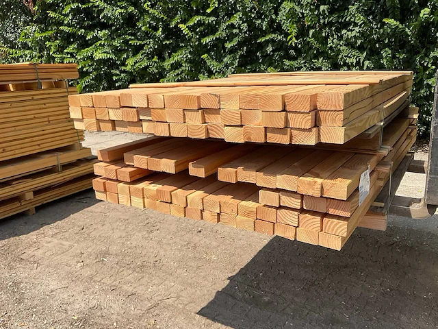 Douglas balk 178x6,8x4,5 cm (92x) - afbeelding 1 van  4