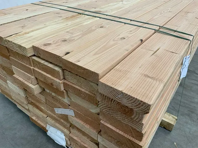 Douglas balk 38x140x3660 (84x) - afbeelding 1 van  7