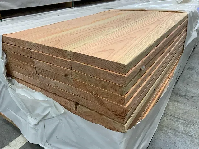 Douglas balk 38x184x4880mm (144x) - afbeelding 1 van  7