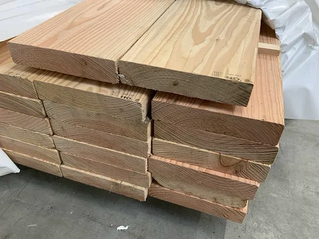 Douglas balk 38x185x4270 (40x) - afbeelding 1 van  5