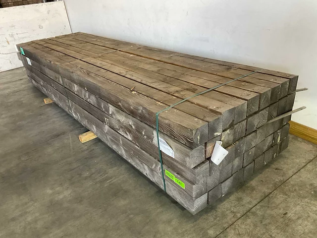 Douglas balk fijnbezaagd 400x12x12 cm (45x) - afbeelding 2 van  6