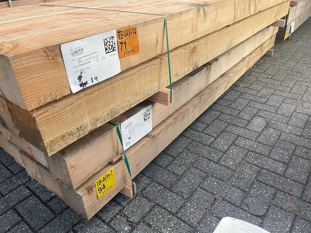 Douglas balken fijnbezaagd 3000x150x150mm (14x) - afbeelding 4 van  4