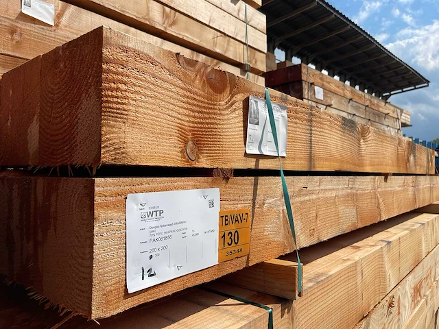 Douglas balken fijnbezaagd 3000x200x200mm (10x) - afbeelding 4 van  4