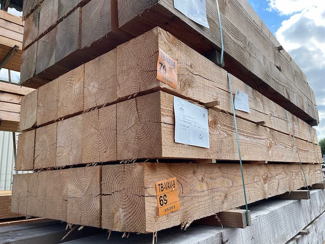 Douglas balken fijnbezaagd 3000x200x200mm (10x) - afbeelding 4 van  4