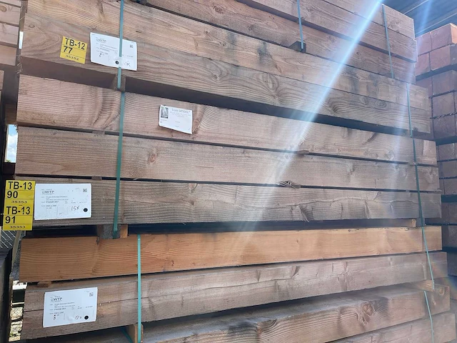 Douglas balken fijnbezaagd 3000x200x200mm (10x) - afbeelding 4 van  4