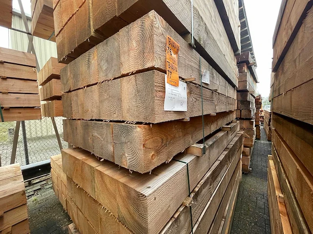 Douglas balken fijnbezaagd 3000x200x200mm (10x) - afbeelding 4 van  4