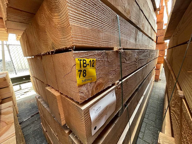 Douglas balken fijnbezaagd 3000x200x200mm (15x) - afbeelding 4 van  4