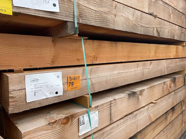 Douglas balken fijnbezaagd 3000x200x200mm (8x) - afbeelding 4 van  4