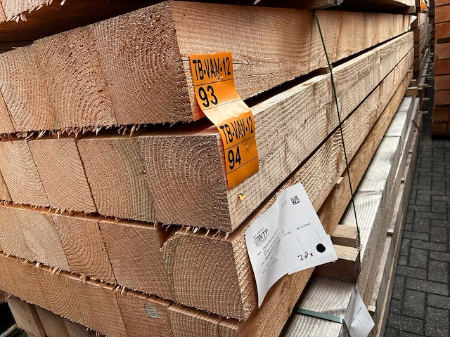 Douglas balken fijnbezaagd 4000x150x150mm (14x) - afbeelding 4 van  4