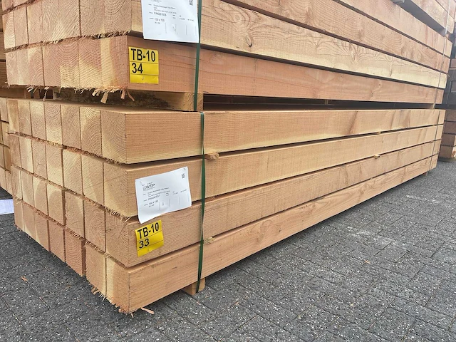 Douglas balken fijnbezaagd 4000x150x150mm (28x) - afbeelding 4 van  4