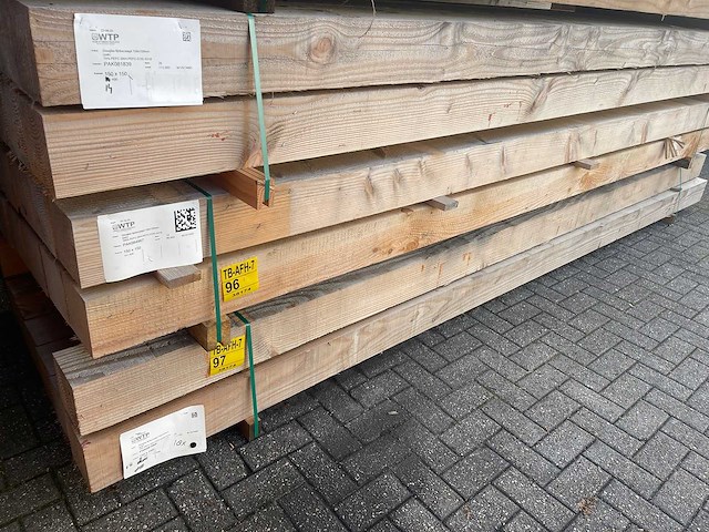 Douglas balken fijnbezaagd 4000x150x150mm (9x) - afbeelding 4 van  4
