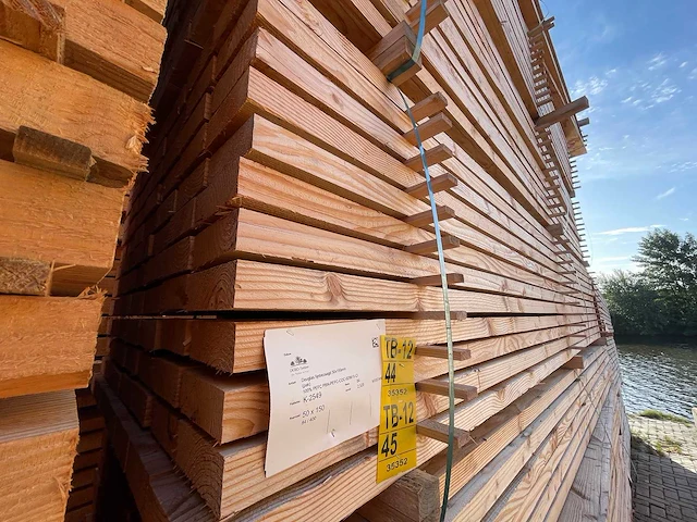 Douglas balken fijnbezaagd 4000x150x50mm (42x) - afbeelding 4 van  4