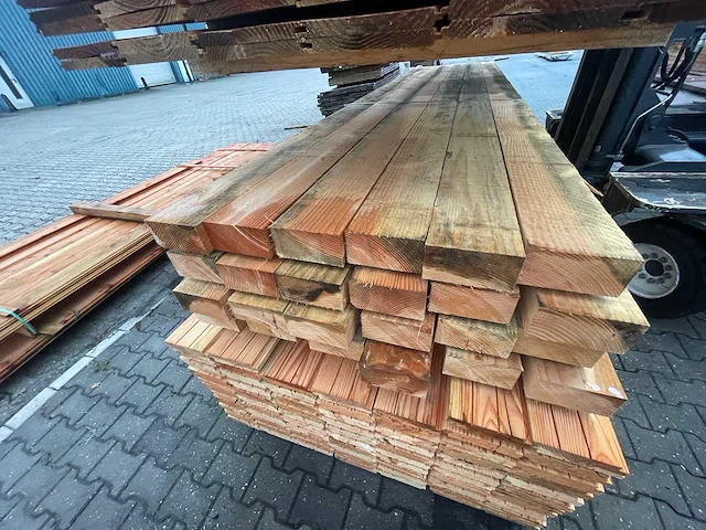 Douglas balken fijnbezaagd 4000x150x75mm (24x) - afbeelding 1 van  3