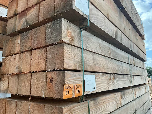 Douglas balken fijnbezaagd 4000x200x200mm (10x) - afbeelding 4 van  4